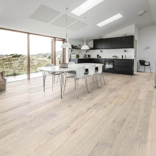 Kahrs Oak Nouveau Blonde Flooring Photo, Dining Room